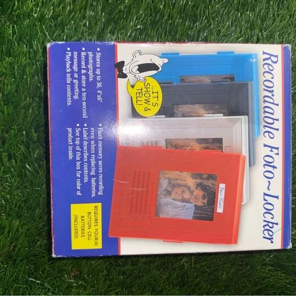 Red Locker-Style Photo Frame - Picture 5 of 5